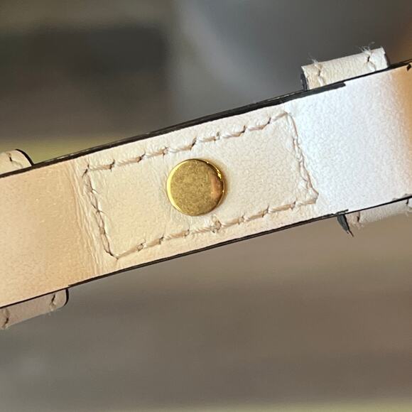 GUCCI GG Marmont Small Camera Bag - Picture 15 of 16